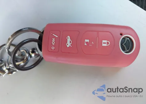 2018 Mazda Mazda3 Sport из США, поврежденный, VIN 3MZBN1U70JM249689